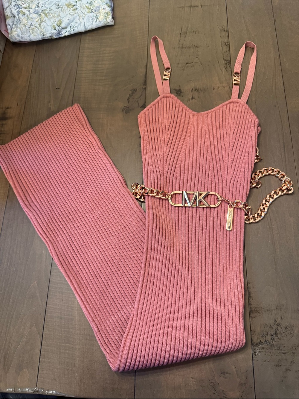 Michael Kors Size XS Pink Ribbed Bustier Midi Dress with Rose Gold Chain Belt